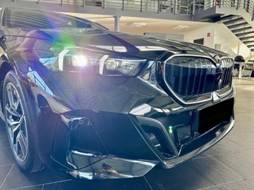 BMW Seria 5 G90-91 2025 BMW Seria 5 540d xDrive Sport Sedan 3.0 (303KM) 2025, zdjęcie 5