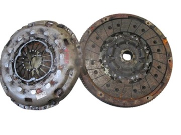 KOLO DVOUHMOTNÉ SPOJKA VW T6 2.0 TDI 04L105266F