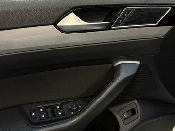 Volkswagen Passat B8 Variant Facelifting 2.0 TDI SCR 150KM 2020 Volkswagen Passat 2.0 TDI 150KM DSG, Salon Polska,, zdjęcie 15