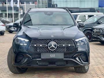 Mercedes GLE V167 SUV Facelifting 2.0 300d 269KM 2025 MERCEDES-BENZ GLE 300 d 4-Matic AMG Line 2.0 (269KM) 2025, zdjęcie 1