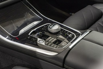 BMW X5 G05 SUV Facelifting 3.0 30d 298KM 2025 BMW X5 xDrive30d Dostępny od ręki!, zdjęcie 16