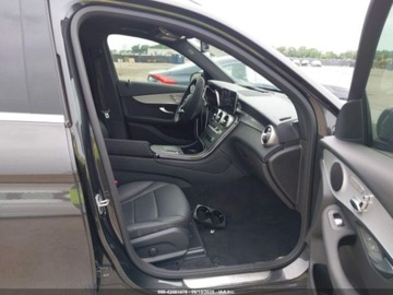Mercedes GLC C253 2021 Mercedes-Benz GLC 300 Suv 2021 2.0l 2.0 Benzyna 255KM, zdjęcie 9