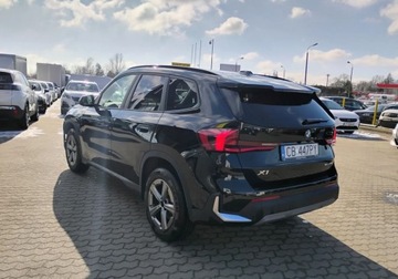 BMW X1 U11 Crossover 1.5 18i 136KM 2023 BMW X1 6 tys km przebieg Faktura VAT 23 Polski Salon Bezwypadkowy 1.5, zdjęcie 4