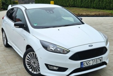 Ford Focus III Sedan Facelifting 1.5 EcoBoost 150KM 2017 Ford Focus 1.5 Benzyna 150 KM, ST-LINE, Niski przebieg,Polecam 1.5 Benzyna