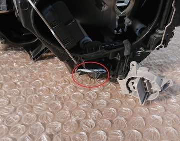 VW Golf 7 Sportsvan LIFT 14-18 ПРАВАЯ фара