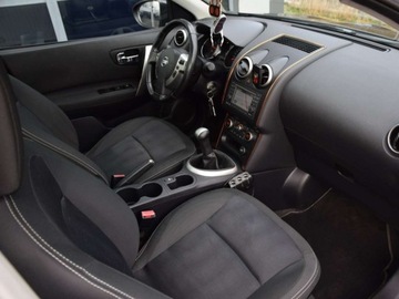 Nissan Qashqai I Crossover Facelifting  1.6 117KM 2012 Nissan Qashqai2 1.6 benzyna 117 KM Panorama 7mio osobowy Nawigacja Alufelg, zdjęcie 6