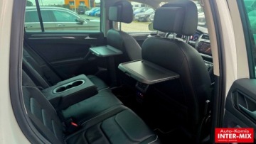 Volkswagen Tiguan II SUV 2.0 TDI 150KM 2019 Volkswagen Tiguan 2,0 TDi R-line automat 2.0 Diesel 150KM, zdjęcie 37