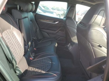 Maserati Levante 2022 Maserati Levante 2022, Modena, 3.0L, od ubezpieczalni 3.0 Benzyna 424KM, zdjęcie 8