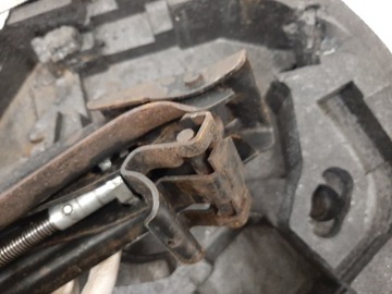 WKŁAD KOŁA LEWAREK AUDI A3 8P 8P0012109E