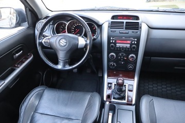 Suzuki Grand Vitara II SUV 1.9 DDiS 129KM 2006 Suzuki Grand Vitara 1.9 DDiS, Salon Polska, 4X4, zdjęcie 6
