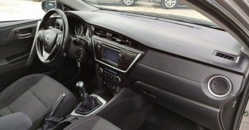 Toyota Auris II Hatchback 5d D-4D 125 124KM 2015 Toyota Auris 2.0D 124KM klima kamera grzanewentylowane fotele czujniki gwa, zdjęcie 5