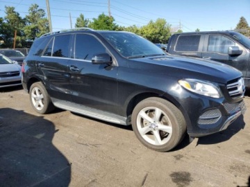 Mercedes GLE W166/C292 2017 Mercedes-Benz GLE 2017, 3.5L, 4x4 3.5 Benzyna 302KM, zdjęcie 1