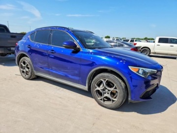 Alfa Romeo Stelvio 2022 Alfa Romeo Stelvio 2022. 2.0 Benzyna 280KM, zdjęcie 4