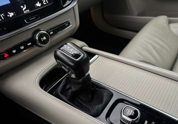 Volvo S90 II Sedan 2.0 D5 235KM 2019 Volvo S90 Bogata wersja wyposazenia 2.0 Diesel 235KM, zdjęcie 12