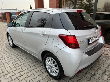 Toyota Yaris III Hatchback 5d Facelifting 1.33 Dual VVT-i 99KM 2015 Toyota Yaris 1.3 benzyna 99 KM automat zarej w PL zadbany mozliwa zam, zdjęcie 3