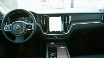 Volvo S60 III 2023 Volvo S60 2.5 T5 254kM, zdjęcie 8