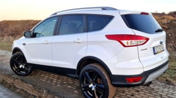 Ford Kuga II SUV 1.5 EcoBoost 182KM 2015 Ford Kuga 182KM 4X4 Automat LED NaviPL Skora EURO6 1.5 Benzyna 182KM, zdjęcie 1