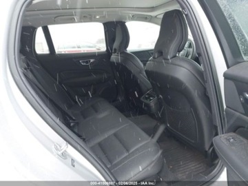 Volvo V60 II  2023 Volvo V60 Cross Country B5 Ultimate 2023 2.0l 2.0 Benzyna 247KM, zdjęcie 13