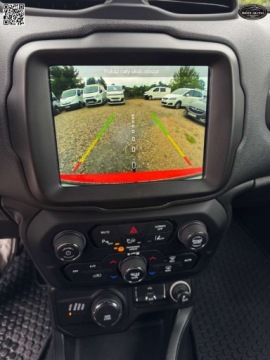 Jeep Renegade SUV Facelifting 1.3 GSE T4 Turbo 180KM 2019 Jeep Renegade 1.3 T (180 ps ) Szwajcaria 4x4 Automat Kola zimowe, zdjęcie 8