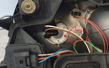 AUDI A6 C5 SVĚTLO PŘEDNÍ PRAVÁ OBYČEJNÁ EVROPA ORIG.