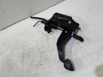 AUDI A2 1.4B 16V ПЕДАЛЬ НАСОСА СЦЕПЛЕНИЯ 8Z1721059