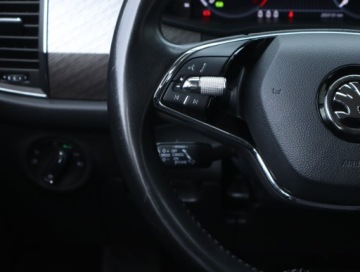 Skoda Kodiaq I SUV Facelifting 2.0 TDI SCR 200KM 2022 Skoda Kodiaq 2.0 TDI, Salon Polska, 197 KM, 4X4, zdjęcie 21