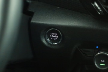 Citroen C4 III SUV 1.2 PureTech 130KM 2021 Citroen C4 1.2 PureTech, Salon Polska, zdjęcie 18