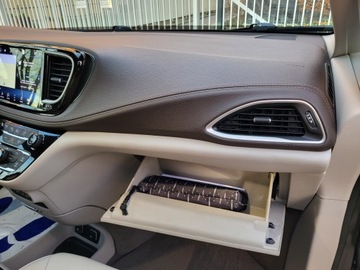 Chrysler Pacifica II 3.6 V6 291KM 2021 chrysler pacifica Touring L, Automat, Dokumentacja 7 Miejsc,2,xKlucz, zdjęcie 38