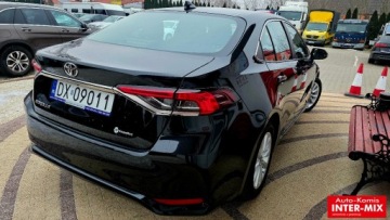 Toyota Corolla XII Sedan Facelifting 1.5 VVT-i 125KM 2024 Toyota Corolla Salon polska niski przebieg 1.5 Benzyna 125KM, zdjęcie 2