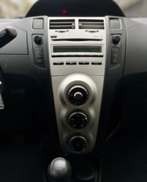 Toyota Yaris II Hatchback 5d 1.0 VVT-i 69KM 2007 Toyota Yaris Salon PL Klima Super stan Polska Warszawa Benzyna 69KM, zdjęcie 22