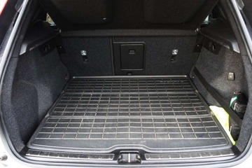 Volvo XC40 Crossover 2.0 T4 190KM 2019 Volvo XC 40 T4 R-Design, czujniki, tempomat, klima 2stref, CarPlayAA, FV23, zdjęcie 4