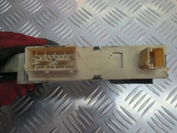 MOTOREK OKNO PRAVÝ PŘEDNÍ CITROEN C4 9681575380