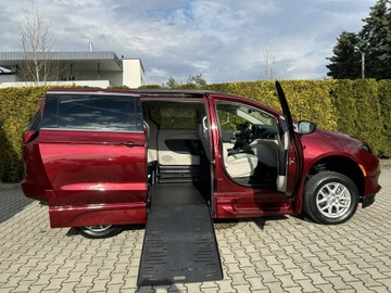 Chrysler Voyager V 2021 Chrysler Voyager przewóz osób niepełnosprawnych, zdjęcie 2