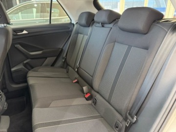 Volkswagen T-Roc I SUV Facelifting 1.5 TSI ACT 150KM 2023 Volkswagen T-Roc Life Kamera cofania LED CarPlayAndroid Auto Podgrzewan, zdjęcie 11