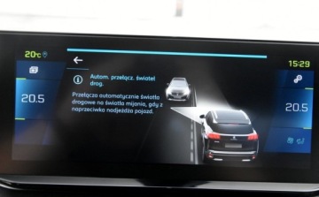 Peugeot 3008 II Plug-In Hybrid Facelifting 1.6 HYBRID4 300KM 2021 Peugeot 3008 SKORA Alusy LED Navi. BLIS linne assist Grzane fotele 1.6, zdjęcie 32