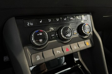 Skoda Karoq Crossover Facelifting 1.5 TSI ACT 150KM 2023 Škoda Karoq Skoda Karoq Style 1.5 TSI 150KM 2023, zdjęcie 16