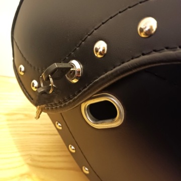 БАГАЖНИК YAMAHA XVS XV ROAD WILD MIDNIGHT DRAG STAR КОЖАНЫЕ КАЧЕСТВЕННЫЕ ЗАМКИ