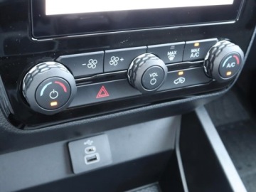 Ford Ranger VI Pojedyncza kabina 2.0 EcoBlue 170KM 2025 Ford Ranger HAK | GRZANA KIEROWNICA | EKRAN JAZDY, zdjęcie 17