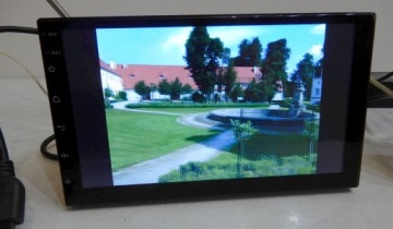 Набор элементов для магнитолы 2 DIN с Android дома.
