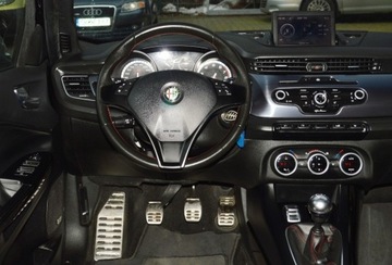 Alfa Romeo Giulietta Nuova II Hatchback 5d 1750 TBi 16v 235KM 2013 ALFA ROMEO GIULIETTA 1.8 TBi 235 KM, zdjęcie 23