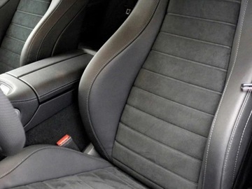 Mercedes GLE V167 SUV Facelifting 3.0 450d 367KM 2025 MERCEDES-BENZ GLE 450 d 4-Matic AMG Line 3.0 (367KM) 2025, zdjęcie 4