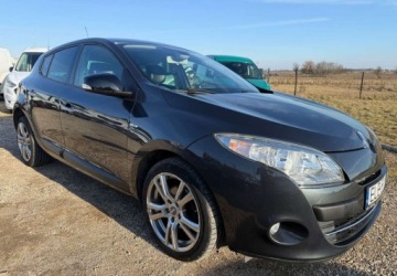 Renault Megane III Hatchback Facelifting 1.4 TCe 130KM 2013 Renault Megane Renault Megane 1.4 16V TCE Bose Edition 1.4 Benzyna 130KM, zdjęcie 1