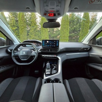 Peugeot 5008 II Crossover Facelifting 1.2 PureTech 130KM 2021 Peugeot 5008 II 1.2 Benzyna 130KM 7 foteli, Serwis, zdjęcie 39