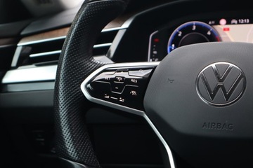 Volkswagen Arteon Fastback Facelifting 2.0 TDI SCR 150KM 2021 VW Arteon 2.0 TDI, Serwis ASO, Automat, VAT 23%, zdjęcie 17