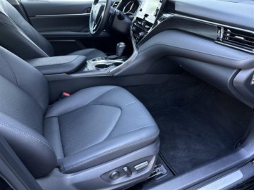 Toyota Camry IX Sedan 2.5 Hybrid Dynamic Force 218KM 2022 Toyota Camry 2.5 Hybrid 218KM CVT Executive l Salo, zdjęcie 6