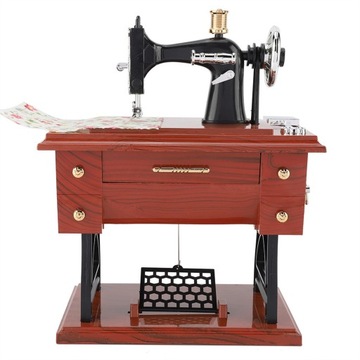 Швейная машина в стиле Music Box Collection