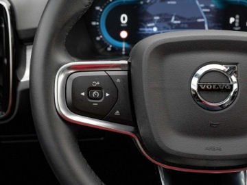 Volvo XC40 Crossover Facelifting 2.0 B3 163KM 2023 Volvo XC 40 WD1498T#B3 Plus Dark Podgrz.f I kier, zdjęcie 13