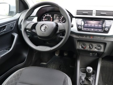 Skoda Fabia III Kombi Facelifting 1.0 TSI 95KM 2021 Skoda Fabia 1.0 TSI, Salon Polska, Serwis ASO, zdjęcie 6