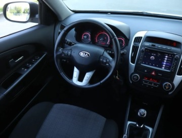 Kia Ceed I SW Facelifting 1.4 DOHC CVVT 90KM 2010 Kia Ceed 1.4 CVVT, Klima, Klimatronic, Tempomat, zdjęcie 6