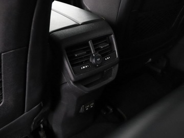 Peugeot 3008 II Plug-In Hybrid Facelifting 1.6 HYBRID 225KM 2022 Peugeot 3008 PHEV full LED virtual cocpit, zdjęcie 39